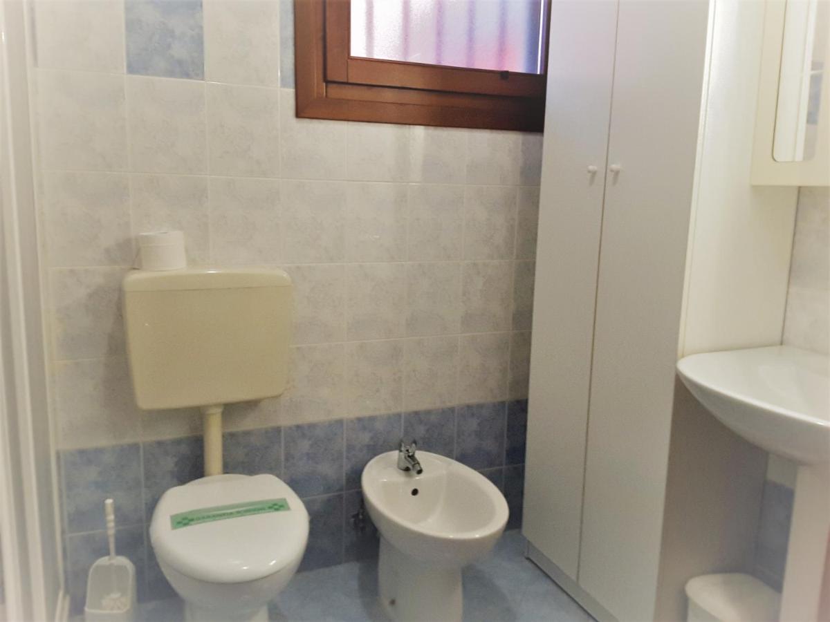 Iris 20 In Posizione Strategica, Indipendente, All'Interno Del Villaggio Dei Fiori Caorle Exterior photo